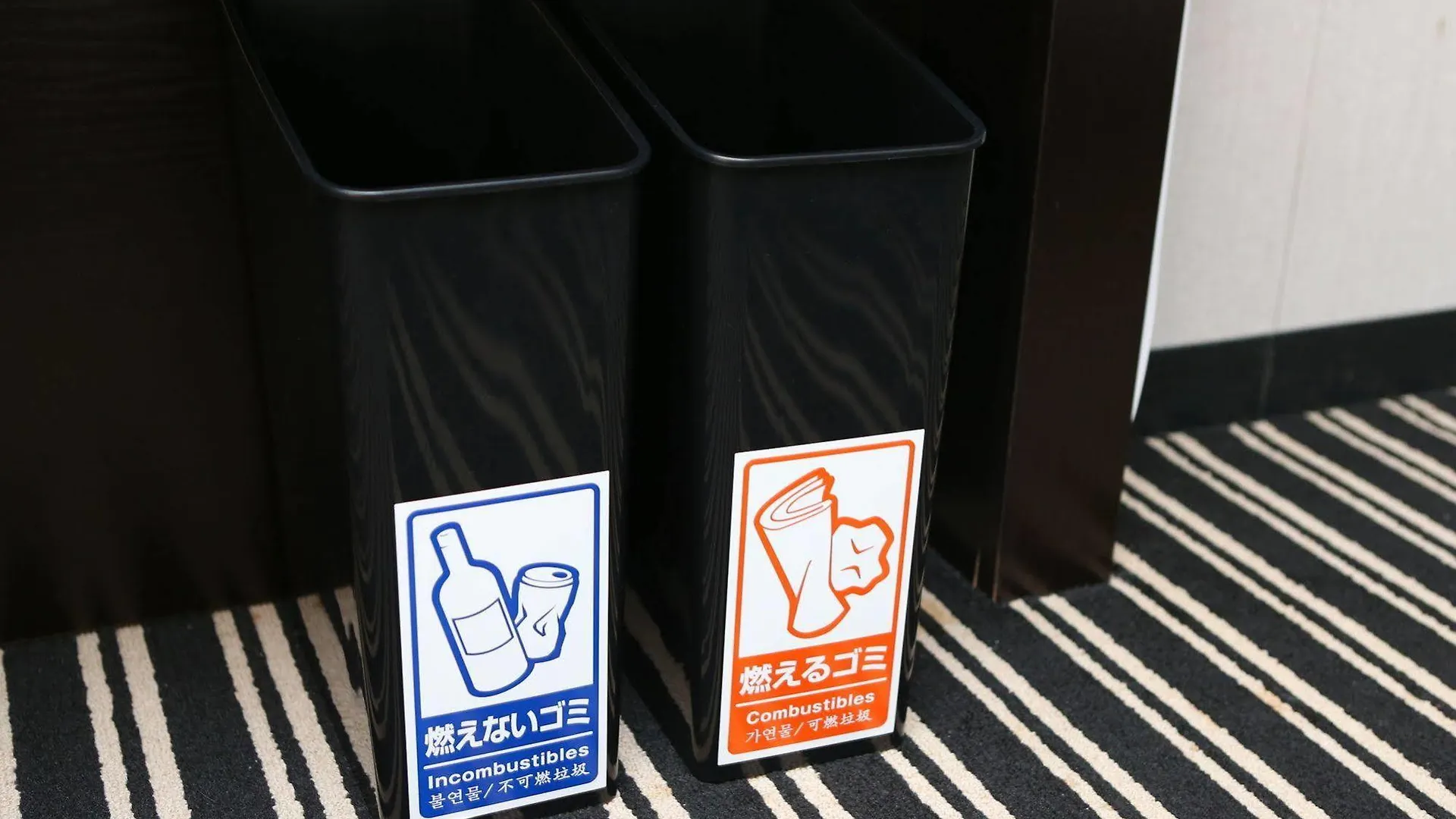 Nest Hotel Sapporo Ekimae 3*,  Japonsko